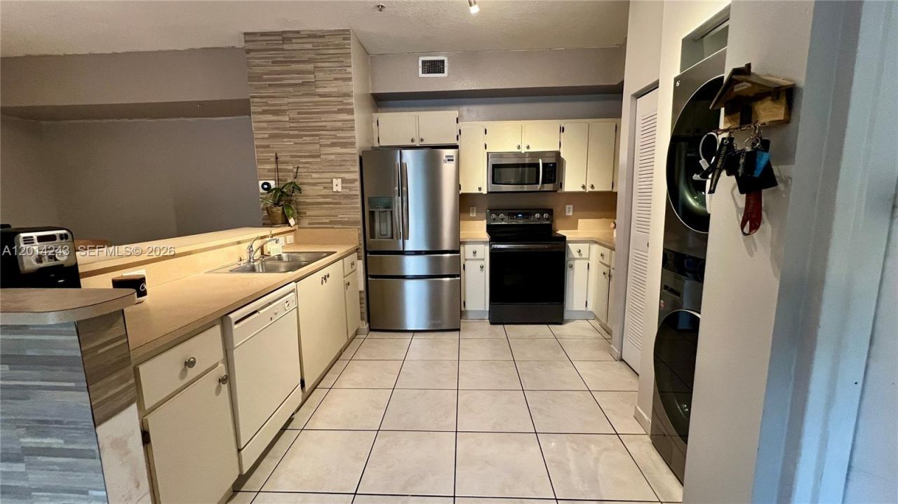 7220 NW 114th Ave , Unit 20216, Doral, FL 33178 Photo