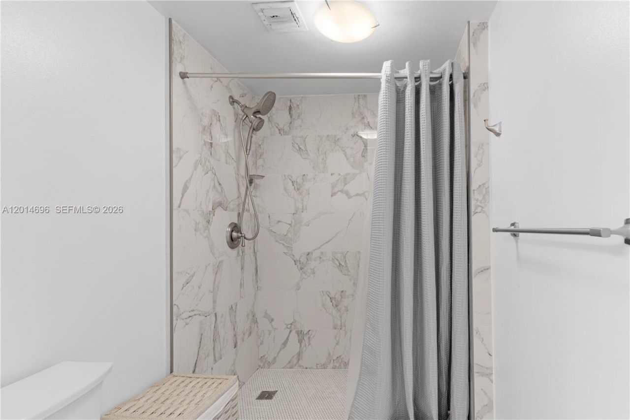 2486 Centergate Dr, Unit 203, Miramar, FL 33025 Photo