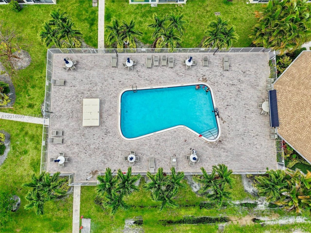 609 NE 14th Ave , Unit 405, Hallandale Beach, FL 33009 Photo