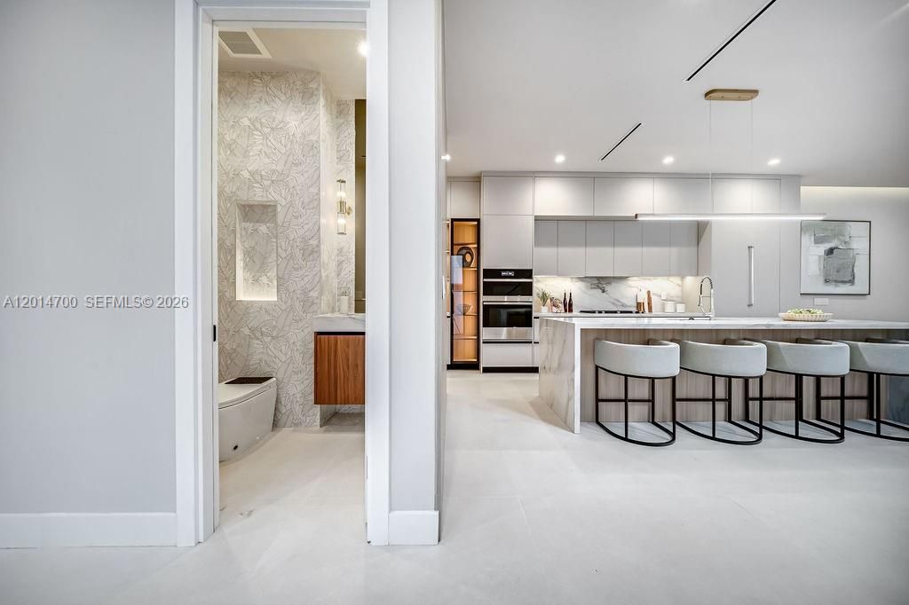 904 NE 17th Ter, Fort Lauderdale, FL 33304 Photo