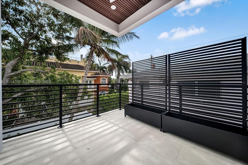 904 NE 17th Ter, Fort Lauderdale, FL 33304 Photo