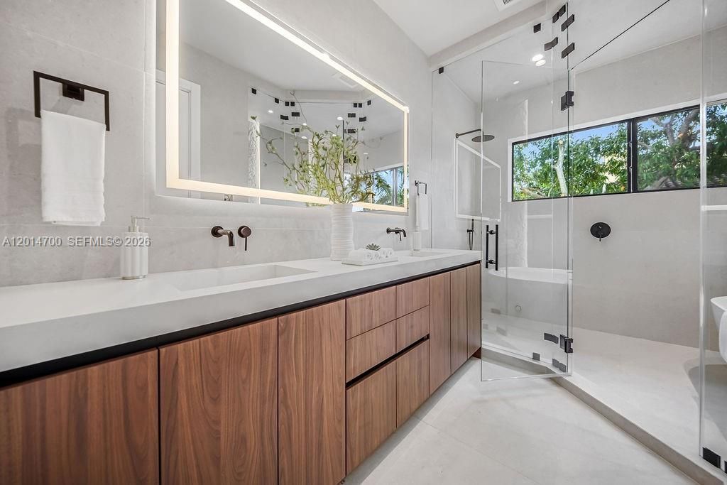 904 NE 17th Ter, Fort Lauderdale, FL 33304 Photo