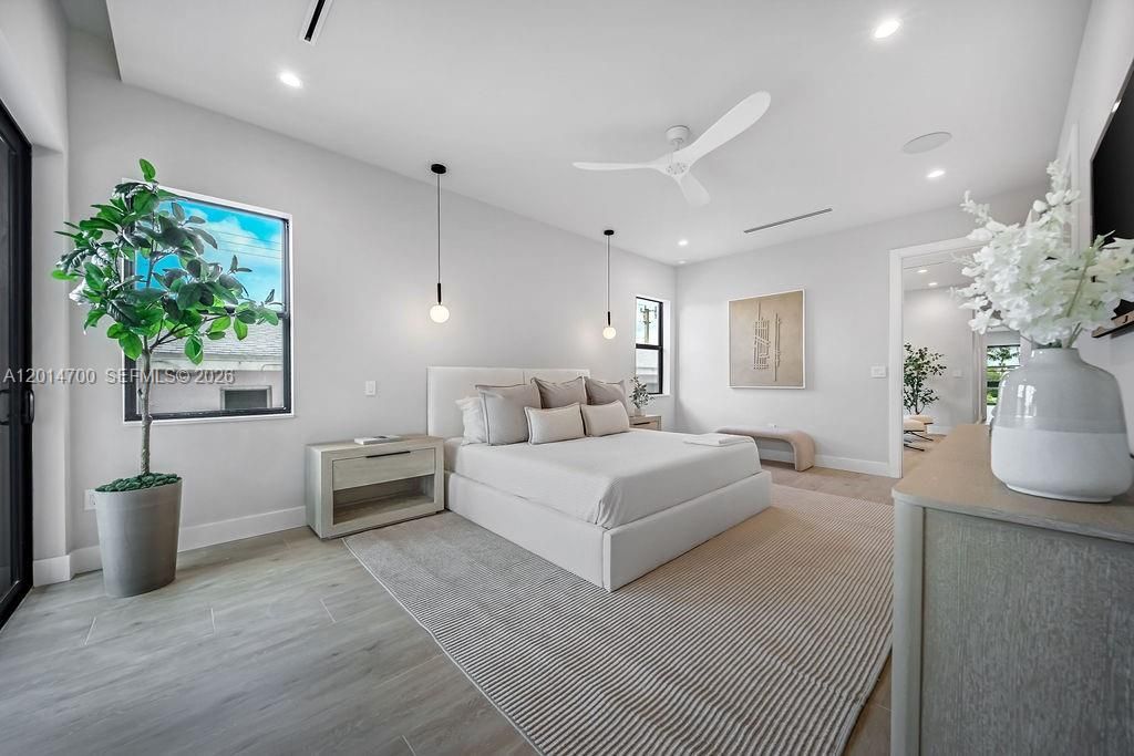 904 NE 17th Ter, Fort Lauderdale, FL 33304 Photo
