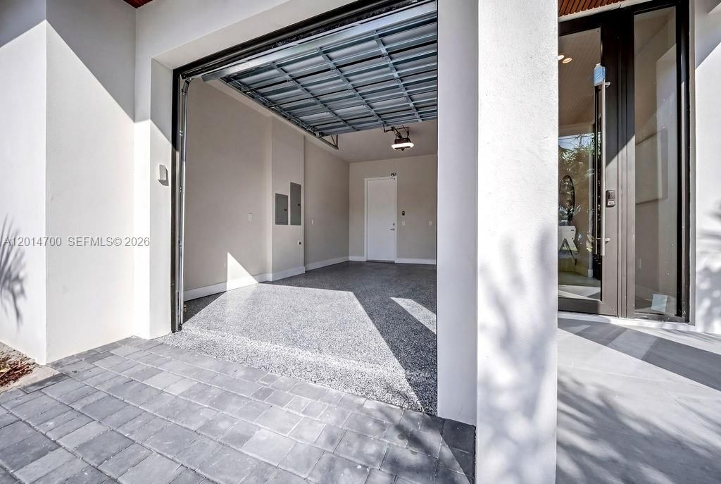 904 NE 17th Ter, Fort Lauderdale, FL 33304 Photo