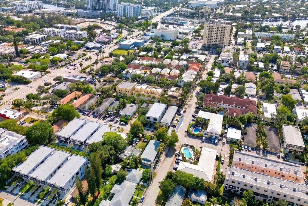 904 NE 17th Ter, Fort Lauderdale, FL 33304 Photo