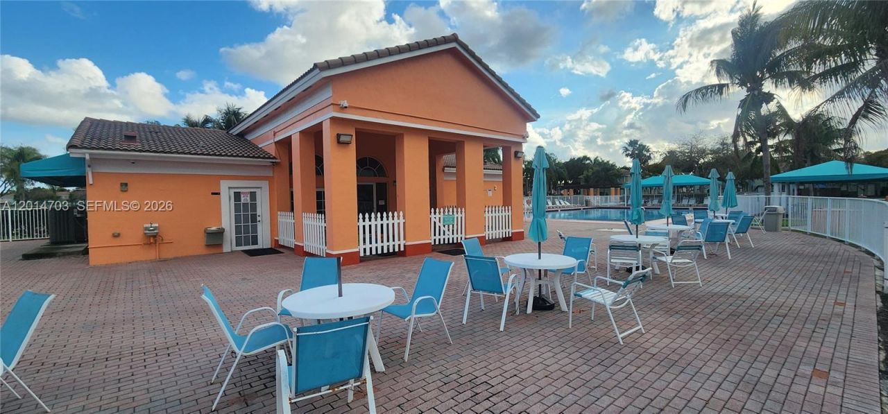 1539 SE 27th St, Unit 201, Homestead, FL 33035 Photo
