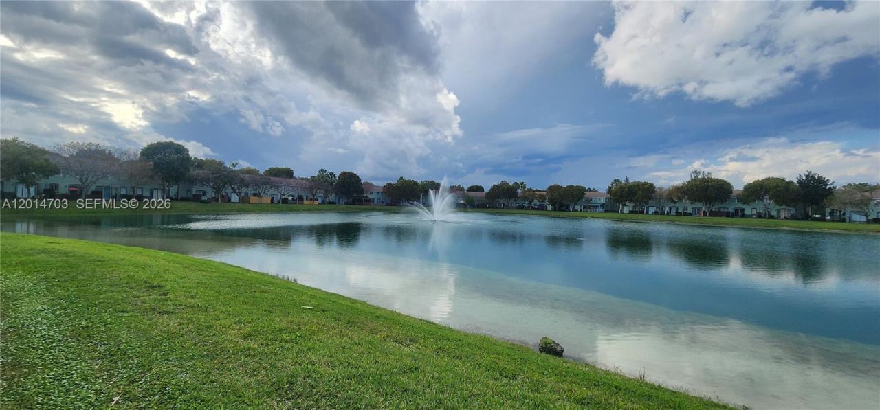 1539 SE 27th St, Unit 201, Homestead, FL 33035 Photo