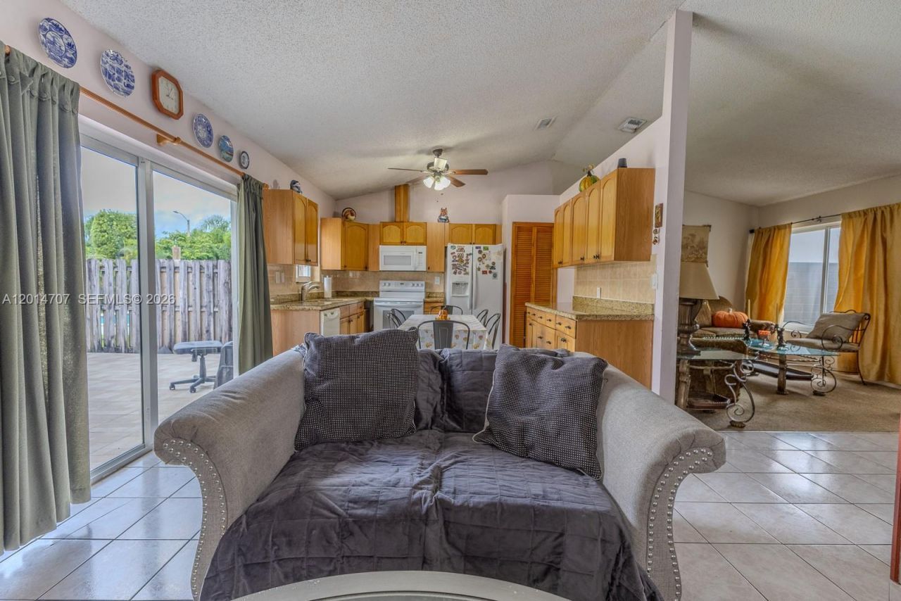 14452 SW 115th St , Miami, FL 33186 Photo
