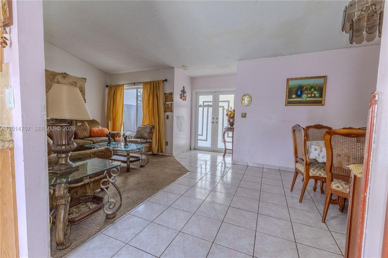 14452 SW 115th St , Miami, FL 33186 Photo
