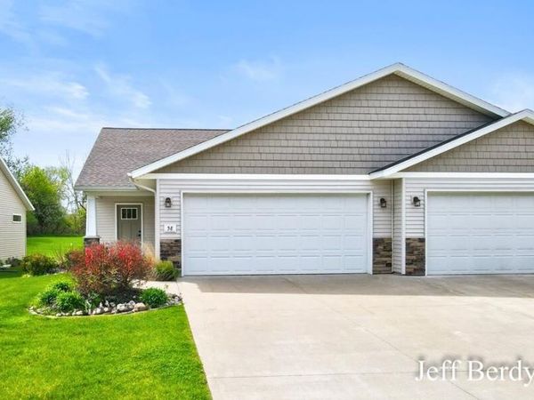 58 Homestead Acres Road NW, Unit #8, Sparta, MI 49345