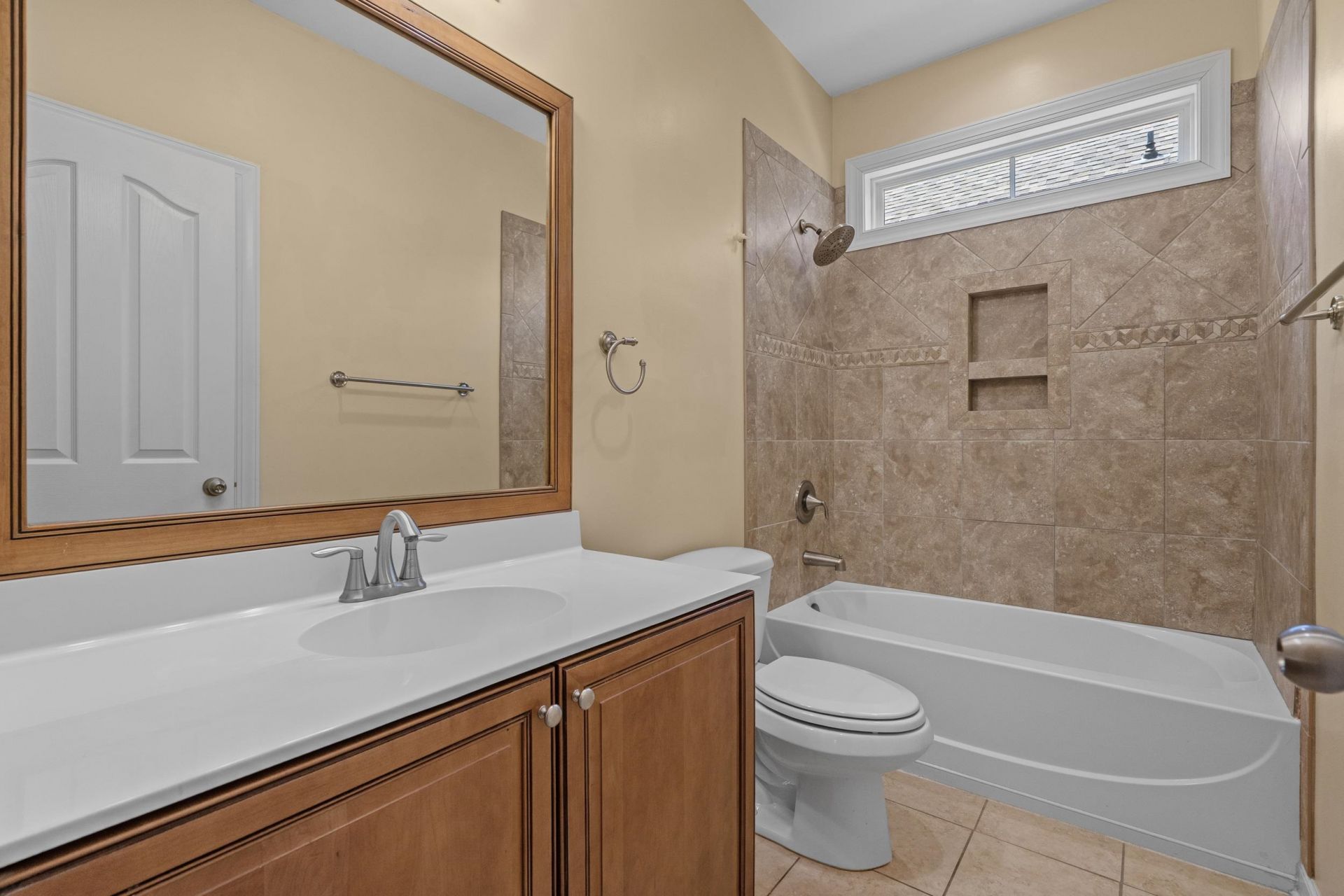 4602 Grovecrest Circle Photo 34