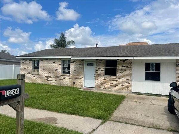 1226 KENNY Drive , Westwego, LA 70094