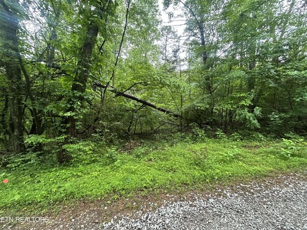 Lot 105-108 Settlers Rd, Harriman, TN 37748