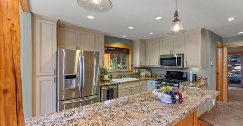 13494 Moraine Road, Truckee, CA 96161 Photo