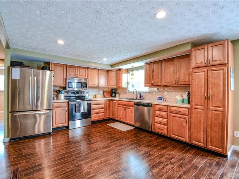 4674 Nowak Avenue, Huber Heights, OH 45424 Photo 13