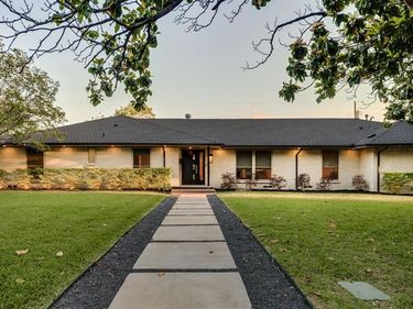 4452 Sugar Mill Road, Dallas, TX 75244