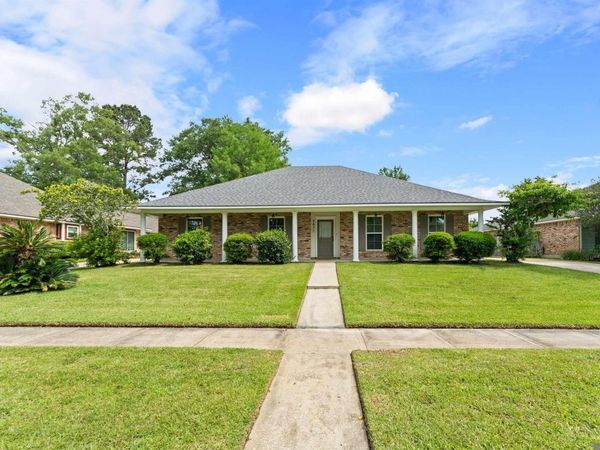 5431 Charing Way Ave, Baton Rouge, LA 70817