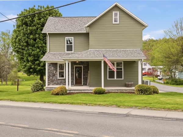 106 W Campus Avenue, Davidsville, PA 15928
