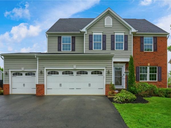 305 Ranchero Drive, Moon Twp, PA 15108