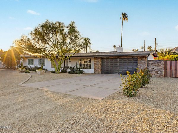 5702 E EDGEMONT Avenue, Scottsdale, AZ 85257