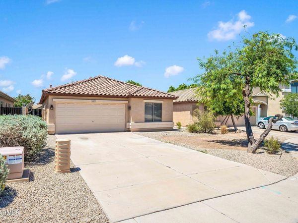 11017 W WILSHIRE Drive, Avondale, AZ 85392