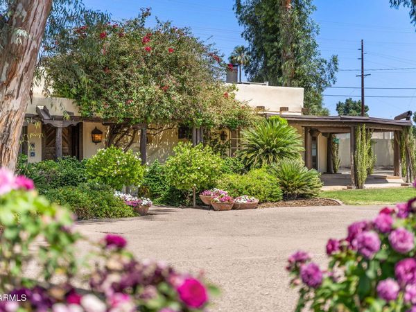 4040 E ELM Street, Phoenix, AZ 85018