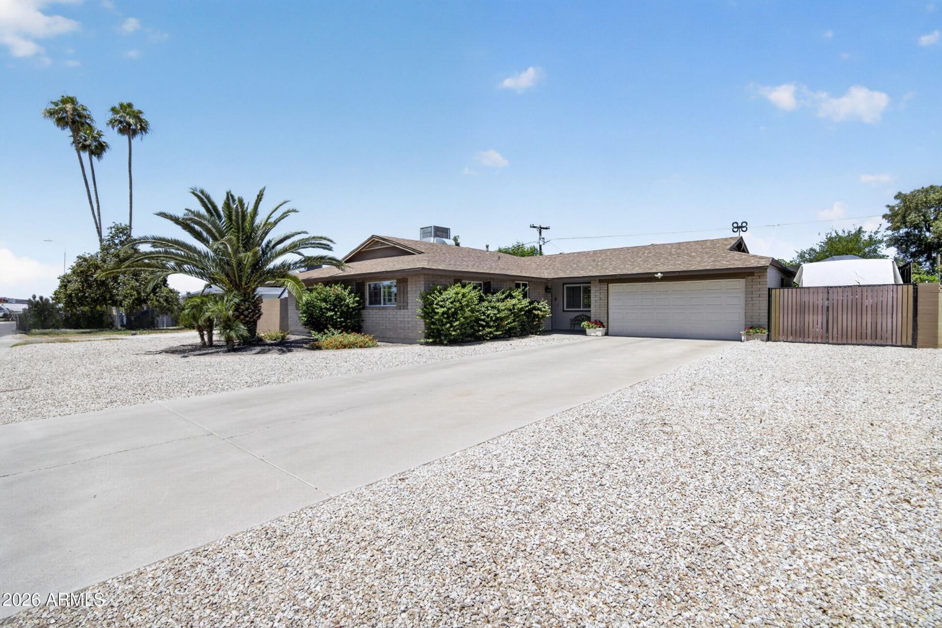 3738 W Morten Avenue, Phoenix, AZ 85051 Main Photo