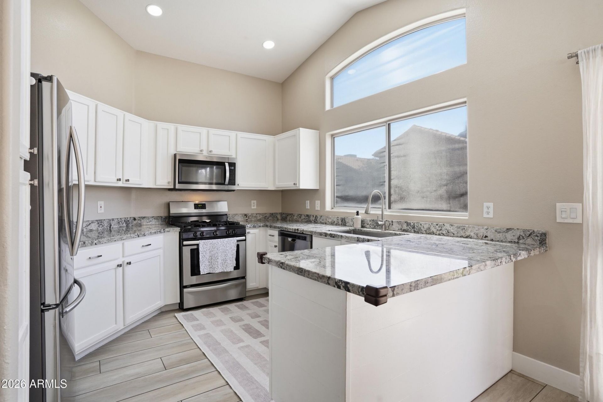 4045 E Coolbrook Avenue, Phoenix, AZ 85032 Main Photo