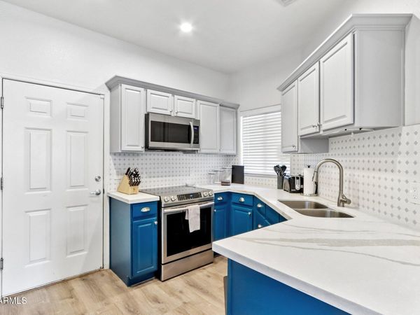 5400 S HARDY Drive, Unit 113, Tempe, AZ 85283