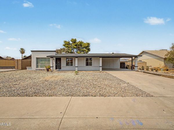 10448 W SELDON Lane, Peoria, AZ 85345
