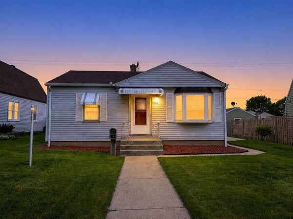 3660 20th PLACE, Milwaukee, WI 53221