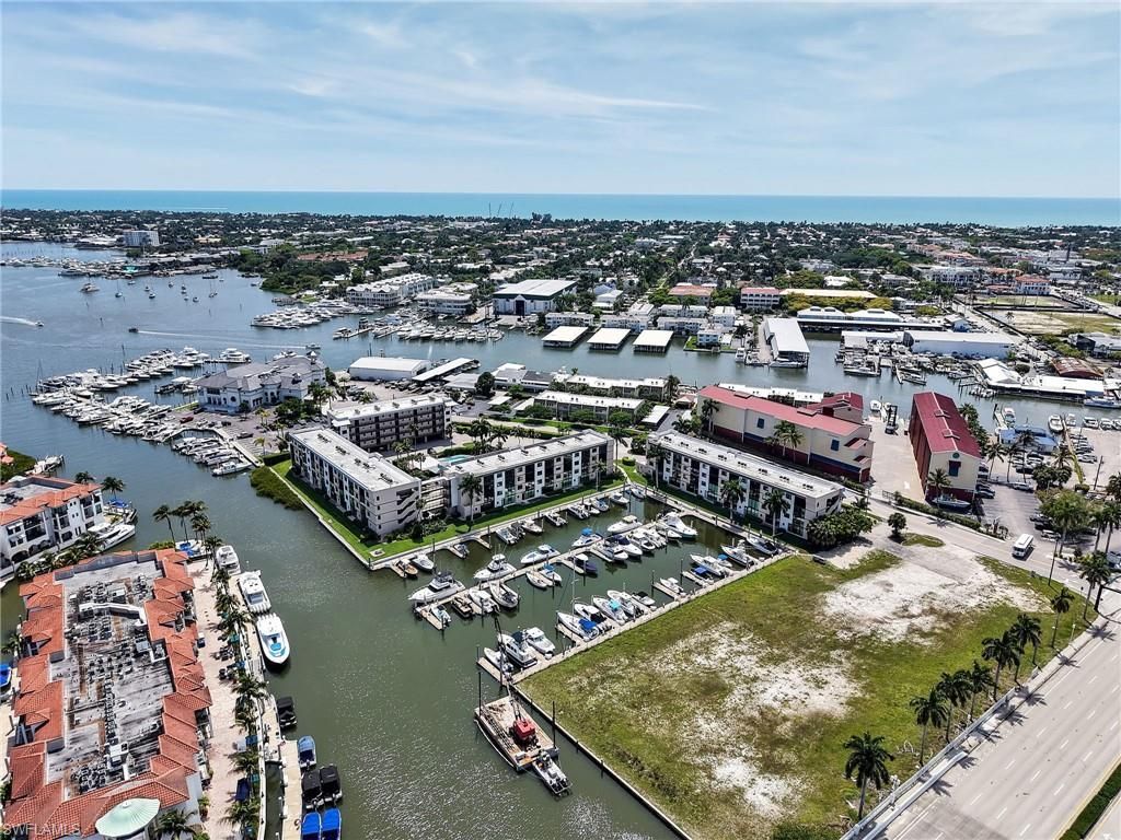 801 River Point Dr , Unit 203A, Naples, FL 34102 Photo