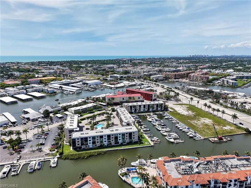 801 River Point Dr , Unit 203A, Naples, FL 34102 Photo