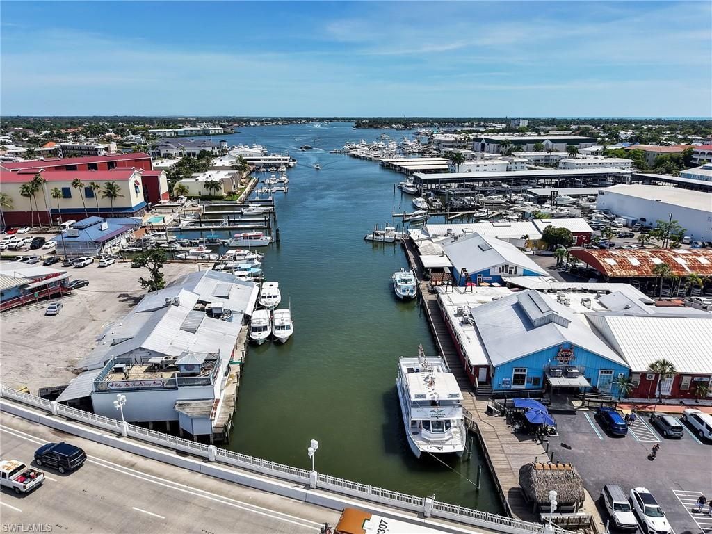801 River Point Dr , Unit 203A, Naples, FL 34102 Photo