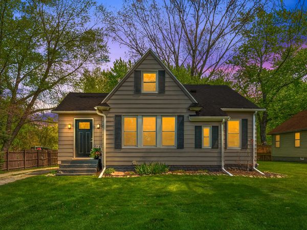 10497 California Road, Bridgman, MI 49106