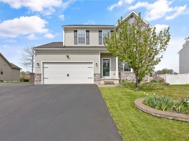 8649 Alizarin Avenue, Cicero, NY 13039
