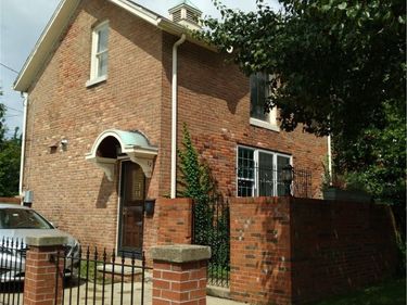 12 Park Street , Buffalo, NY 14201