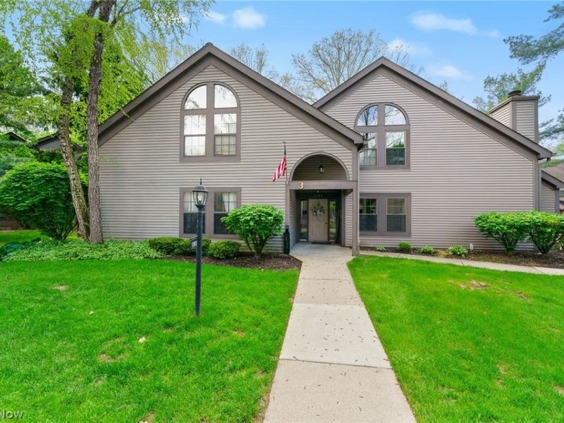 1303 Red Tail Hawk Court , Boardman, OH 44512 Photo 1