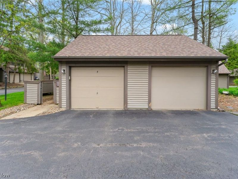 1303 Red Tail Hawk Court , Boardman, OH 44512 Photo 16