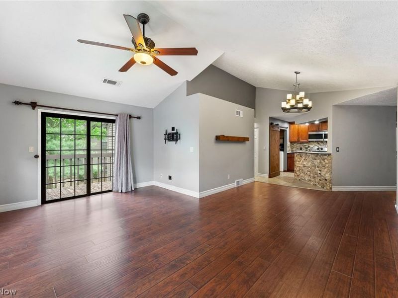 1303 Red Tail Hawk Court , Boardman, OH 44512 Photo 5