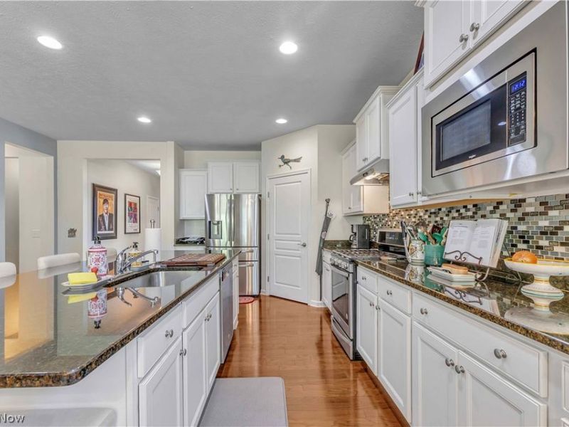488 Arbor Lane, Copley, OH 44321 Photo 9