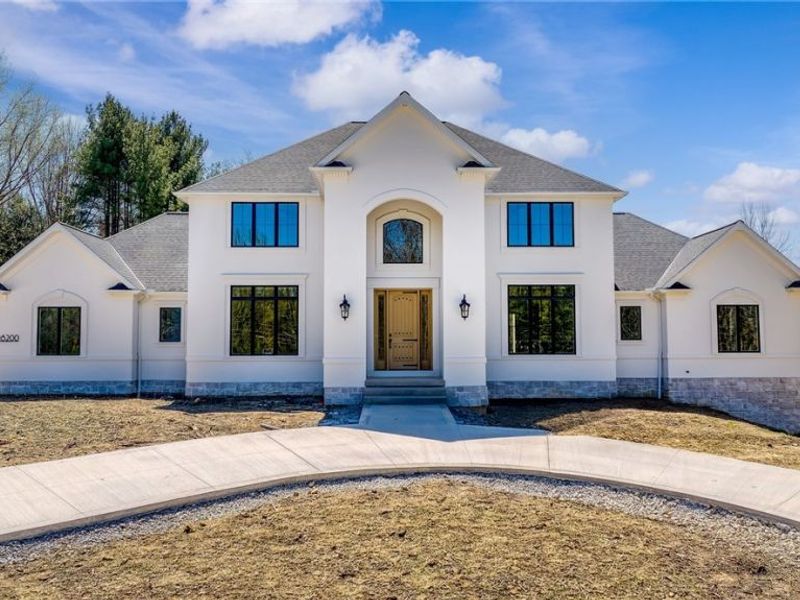 5084 Neptune Oval, Solon, OH 44139 Photo 3