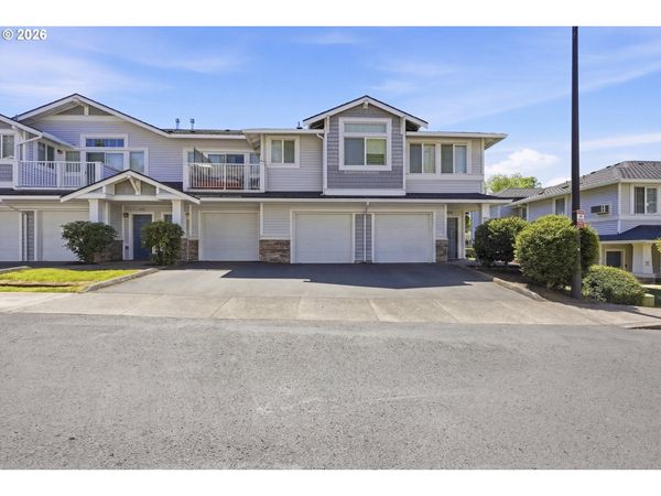 14635 SW BEARD RD, Unit 102, Beaverton, OR 97007