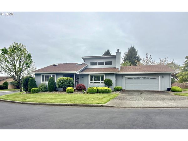 846 BROOKHAVEN DR, Brookings, OR 97415
