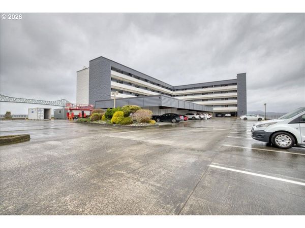 1 3RD ST, Astoria, OR 97103