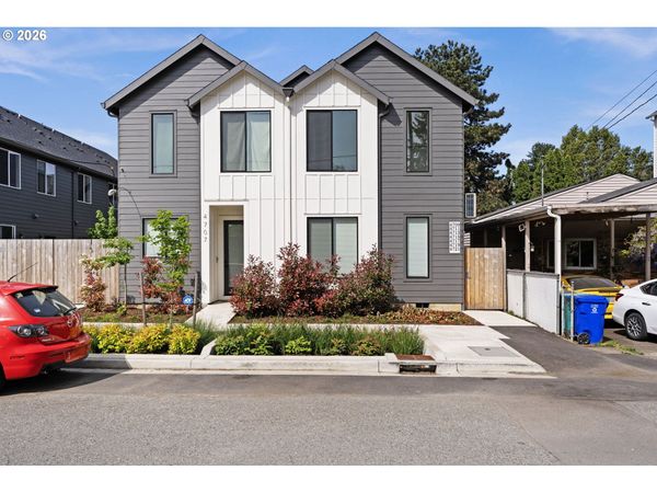 4719 NE 107TH AVE, Unit 10, Portland, OR 97220