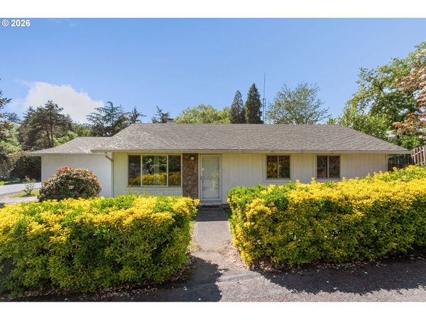 3909 SW WILBARD ST, Portland, OR 97219