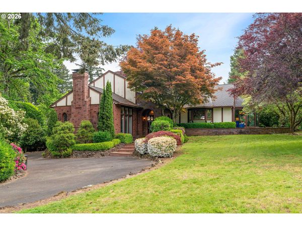10000 SE CAMBRIDGE LN, Milwaukie, OR 97222