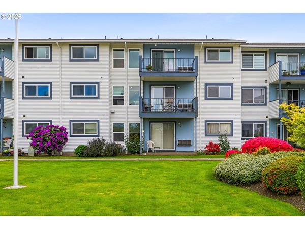 950 EVERGREEN RD, Unit 318, Woodburn, OR 97071