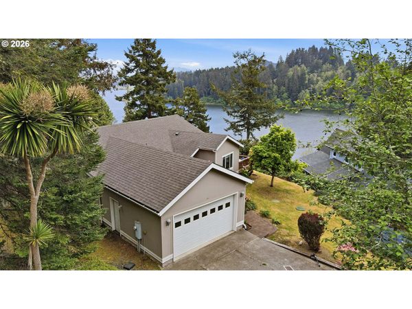 411 TENMILE TER, Lakeside, OR 97449